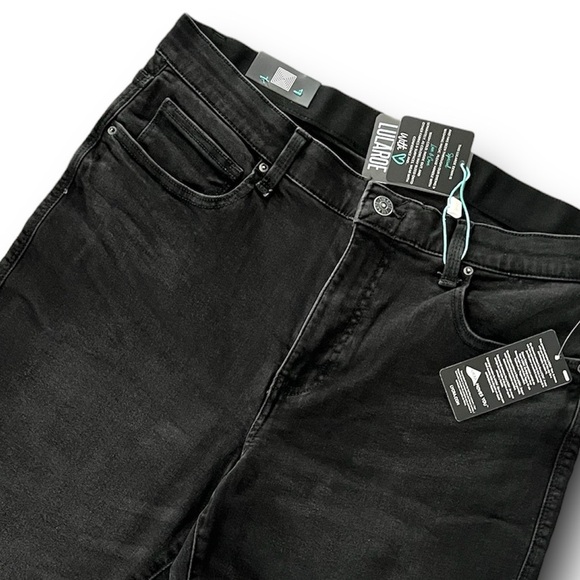 NWT - LuLaRoe Bermuda Denim Shorts - Picture 3 of 7